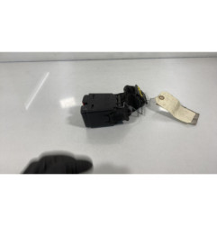 Attache ceinture arriere droit RENAULT MEGANE 1 Photo n°1