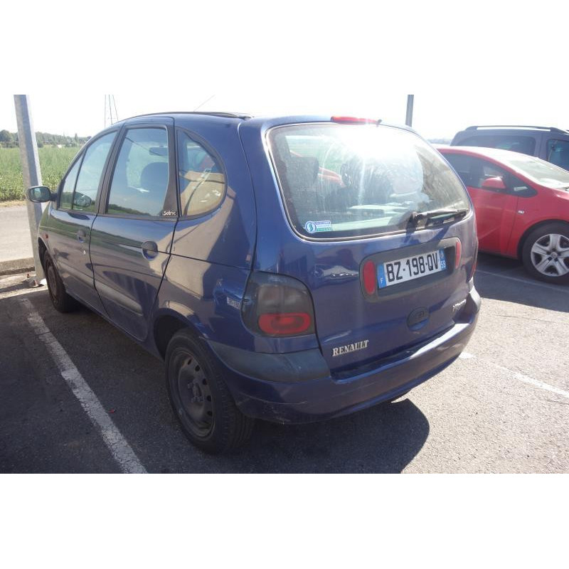 Capot RENAULT SCENIC 1 Photo n°8