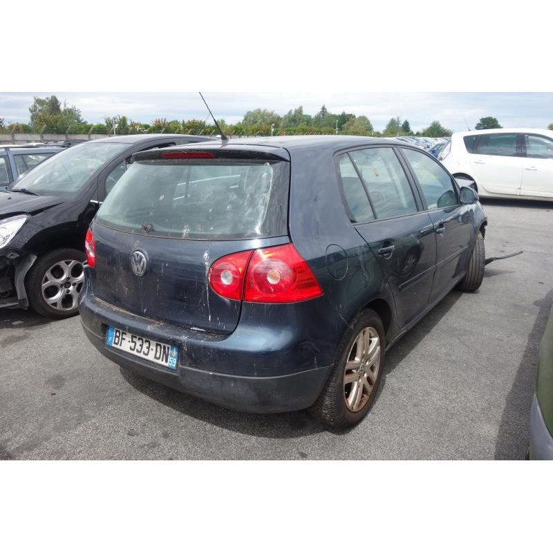 Feu arriere secondaire gauche (feux) VOLKSWAGEN GOLF 5 Photo n°4
