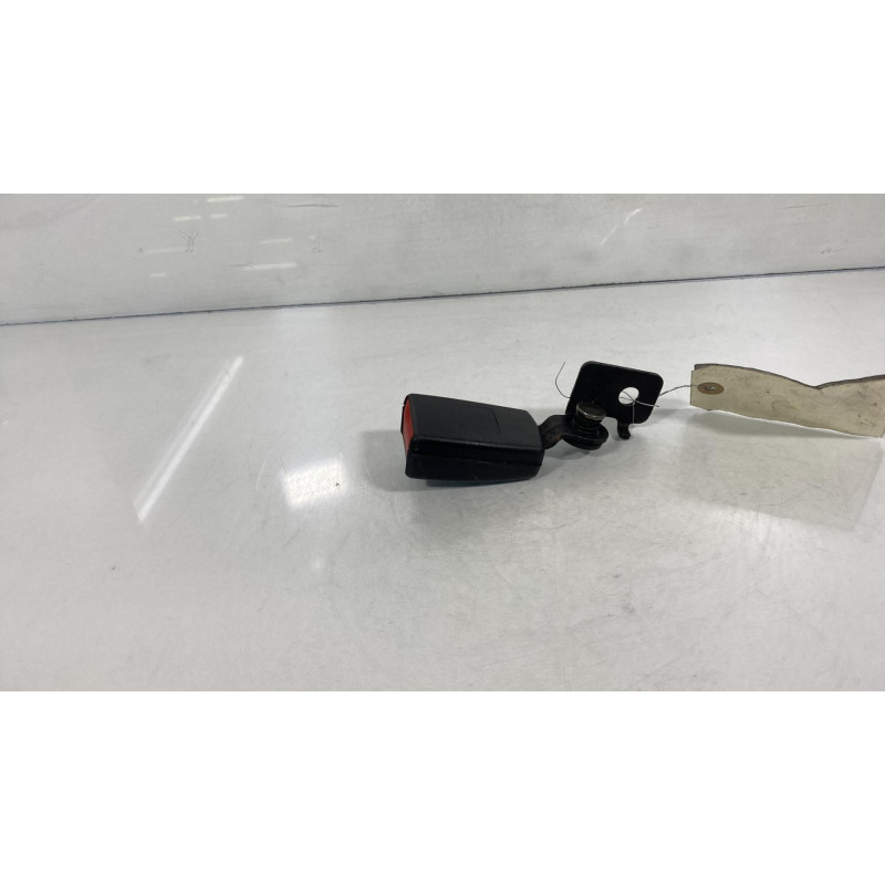 Attache ceinture arriere droit OPEL ASTRA J SPORTS Photo n°2