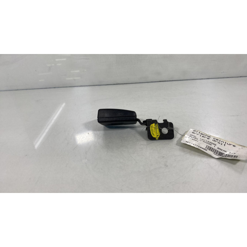 Attache ceinture arriere droit OPEL ASTRA J SPORTS Photo n°3