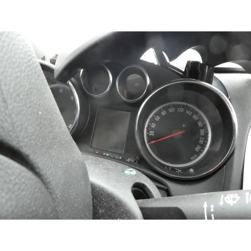 Attache ceinture arriere droit OPEL ASTRA J SPORTS Photo n°11