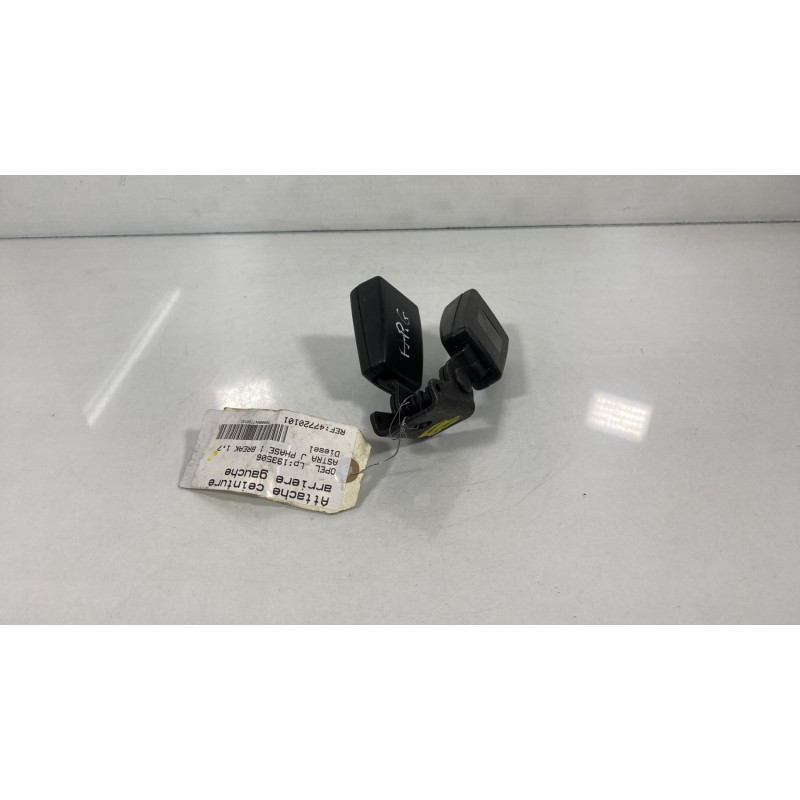 Attache ceinture arriere gauche OPEL ASTRA J SPORTS Photo n°1
