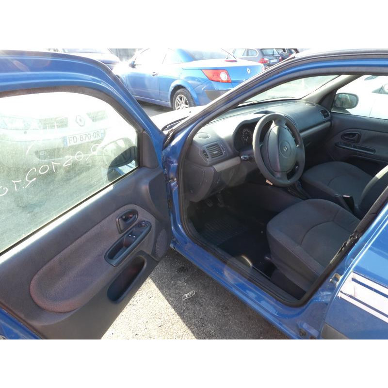 Porte arriere gauche RENAULT CLIO 2 Photo n°12