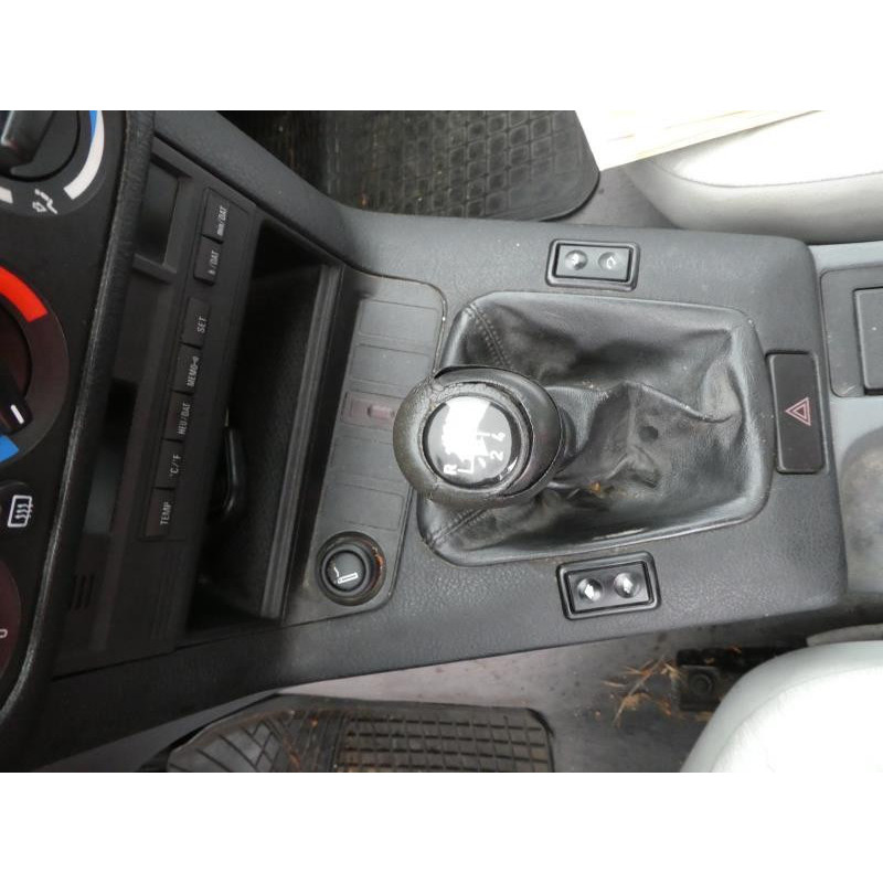 Porte arriere droit BMW SERIE 3 E36 Photo n°10