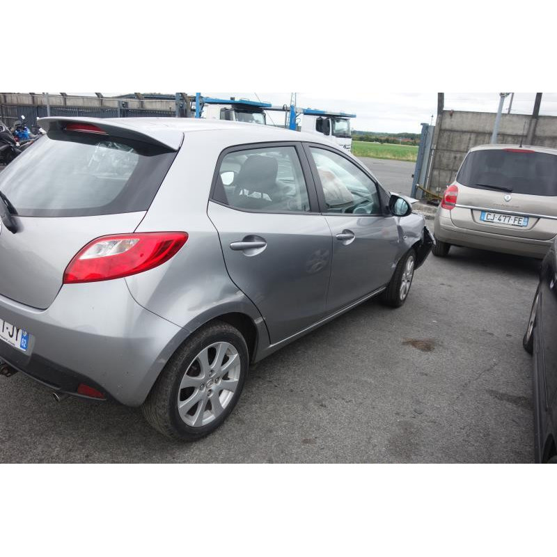 Malle/Hayon arriere MAZDA 2 2 Photo n°11