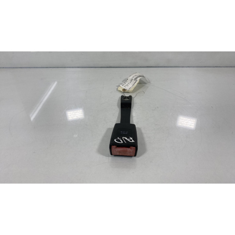 Attache ceinture avant droit HYUNDAI I 10 1 Photo n°2