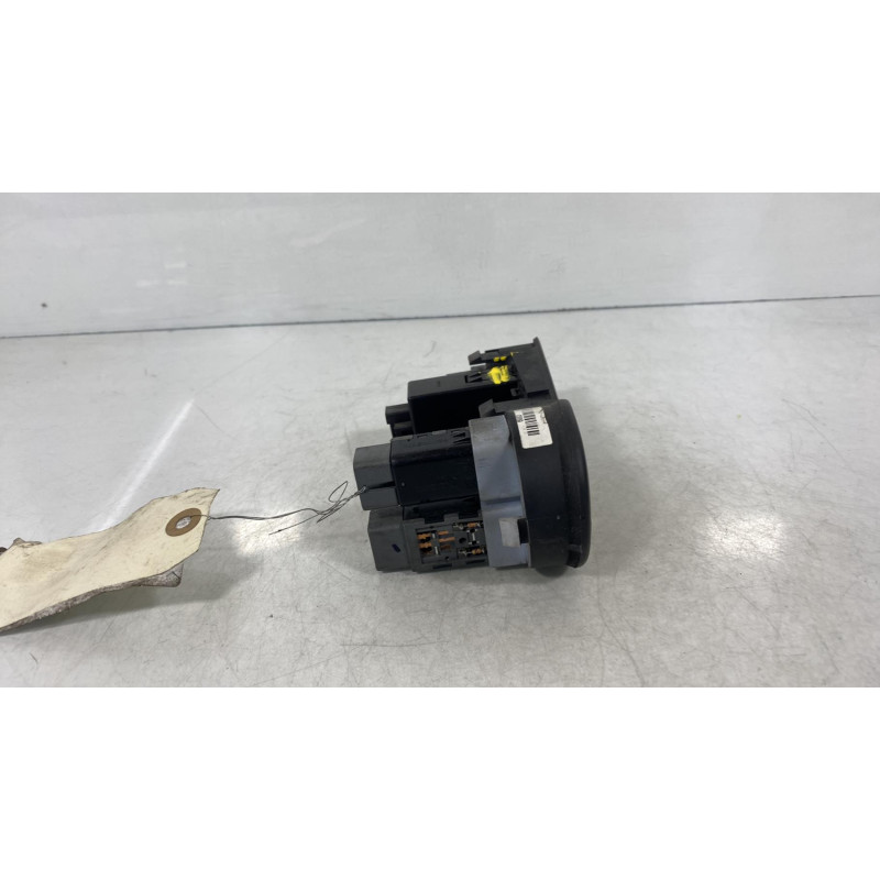 Commande anti brouillard arriere HYUNDAI I 10 1 Photo n°2