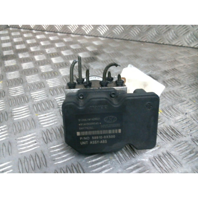Bloc ABS (freins anti-blocage) HYUNDAI I 10 1 Photo n°2