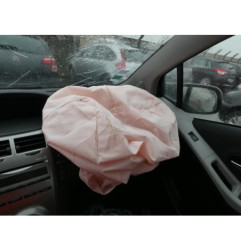 Serrure avant gauche TOYOTA YARIS 2