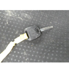 Serrure avant gauche TOYOTA YARIS 2