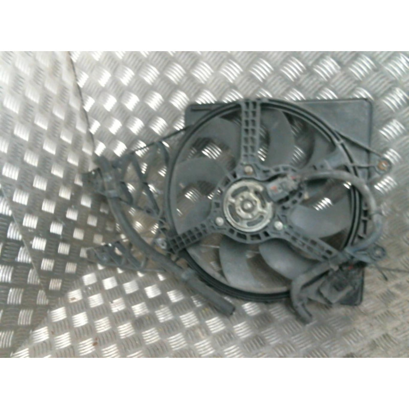 Moto ventilateur radiateur FIAT GRANDE PUNTO Photo n°2