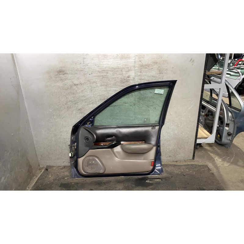 Porte avant droit RENAULT SAFRANE Photo n°2