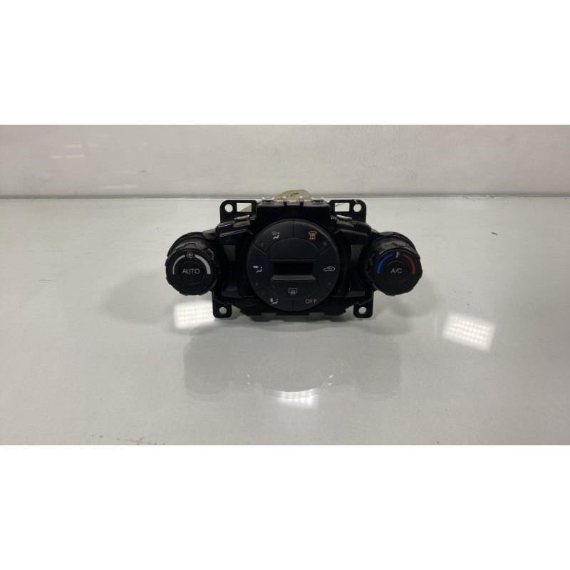 Commande chauffage FORD FIESTA 6 Photo n°2