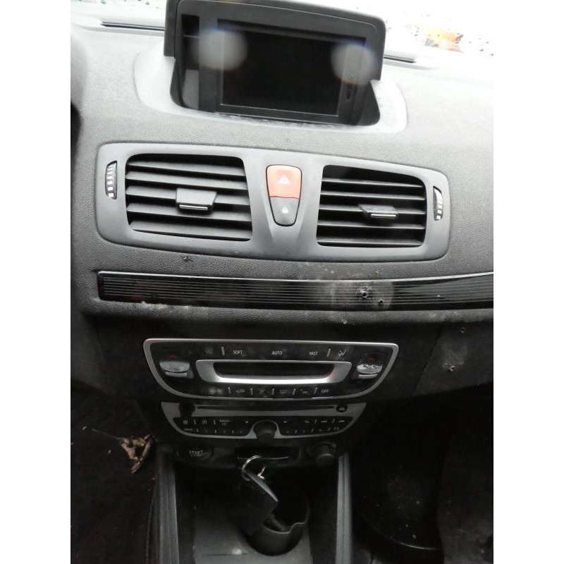 Verin de coffre RENAULT MEGANE 3 Photo n°7