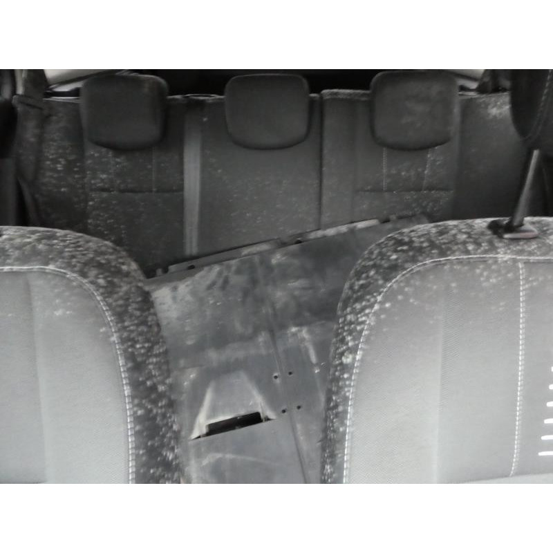 Verin de coffre RENAULT MEGANE 3 Photo n°9