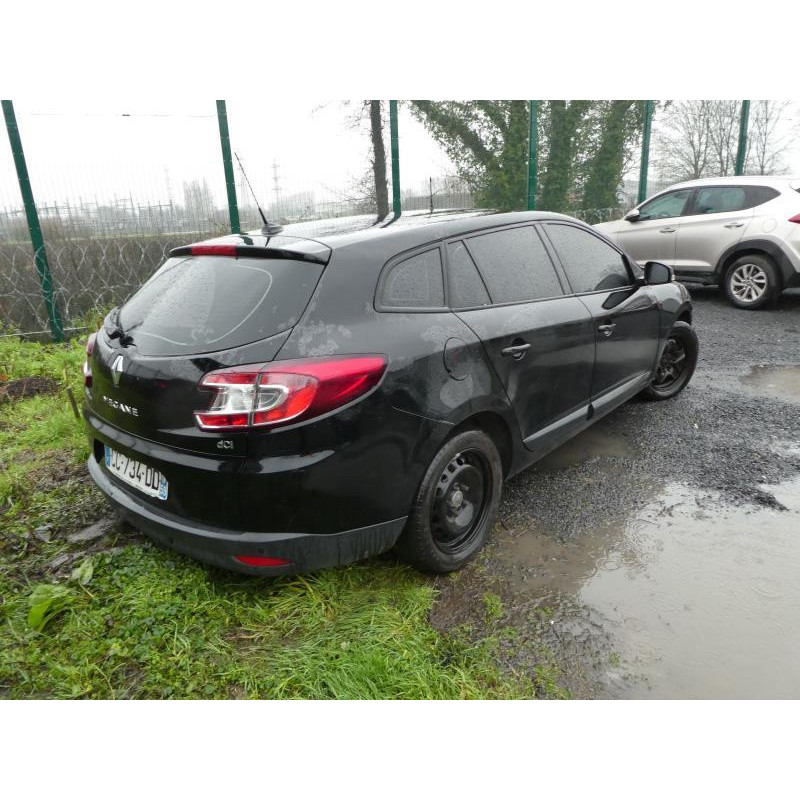 Verin de coffre RENAULT MEGANE 3 Photo n°10
