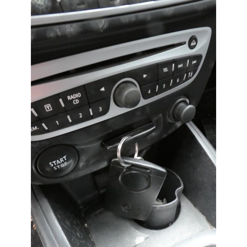 Verin de coffre RENAULT MEGANE 3 Photo n°13