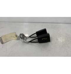 Attache ceinture arriere gauche SKODA FABIA 2 Photo n°1
