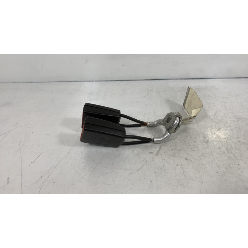 Attache ceinture arriere gauche SKODA FABIA 2 Photo n°3