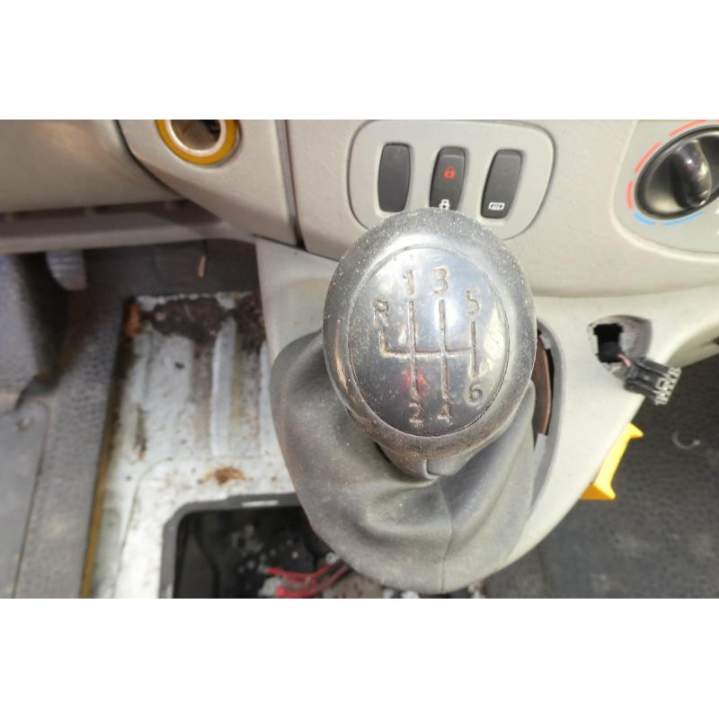 Poignee porte avant droit RENAULT TRAFIC 2 Photo n°10