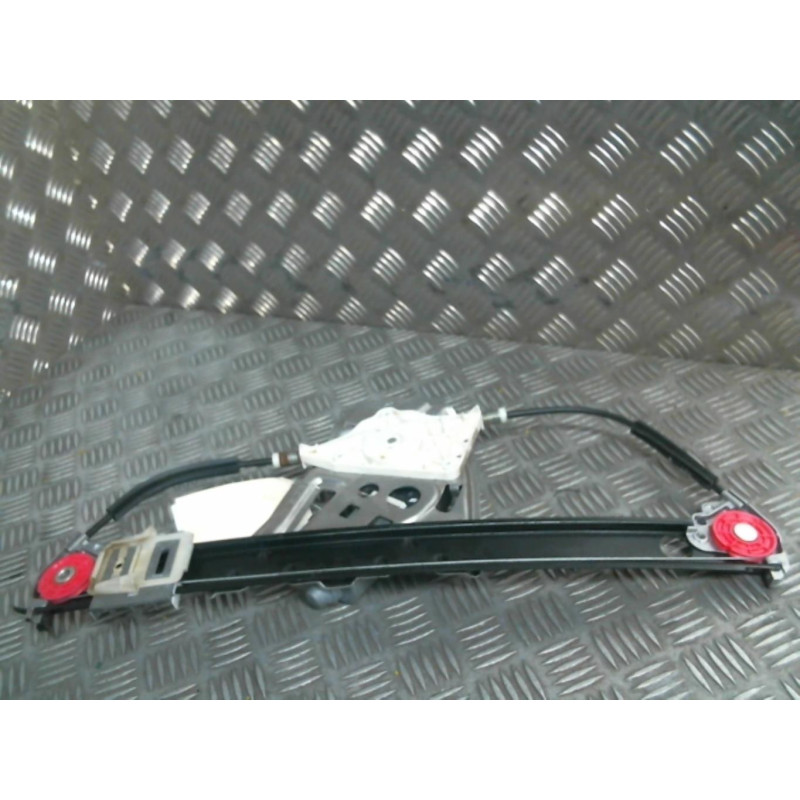 Leve vitre electrique arriere gauche MERCEDES CLASSE S 220 Photo n°1