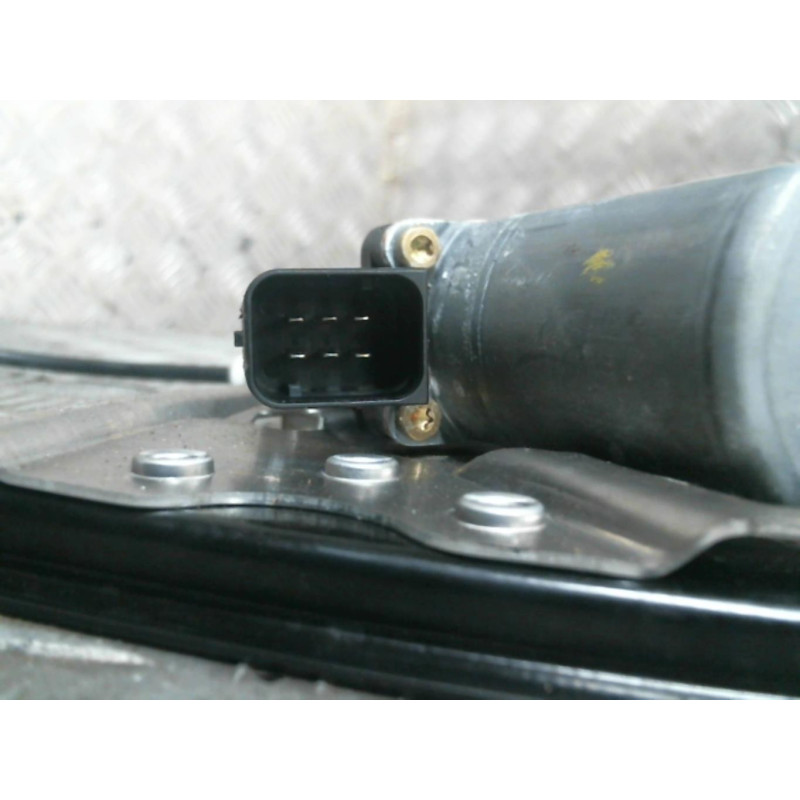 Leve vitre electrique arriere gauche MERCEDES CLASSE S 220 Photo n°2