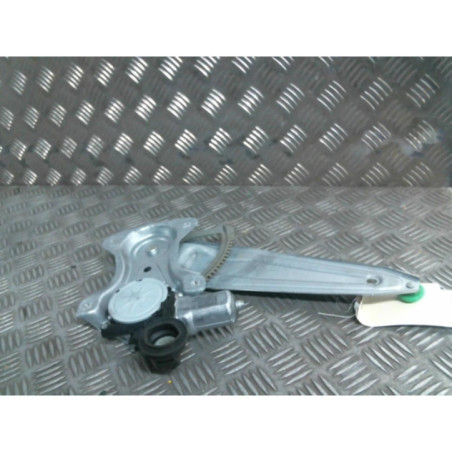 Leve vitre electrique arriere droit TOYOTA AURIS 1 Photo n°1
