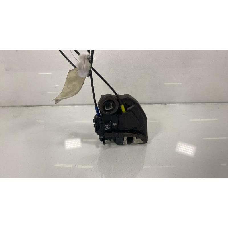 Serrure arriere droit TOYOTA AURIS 1 Photo n°1