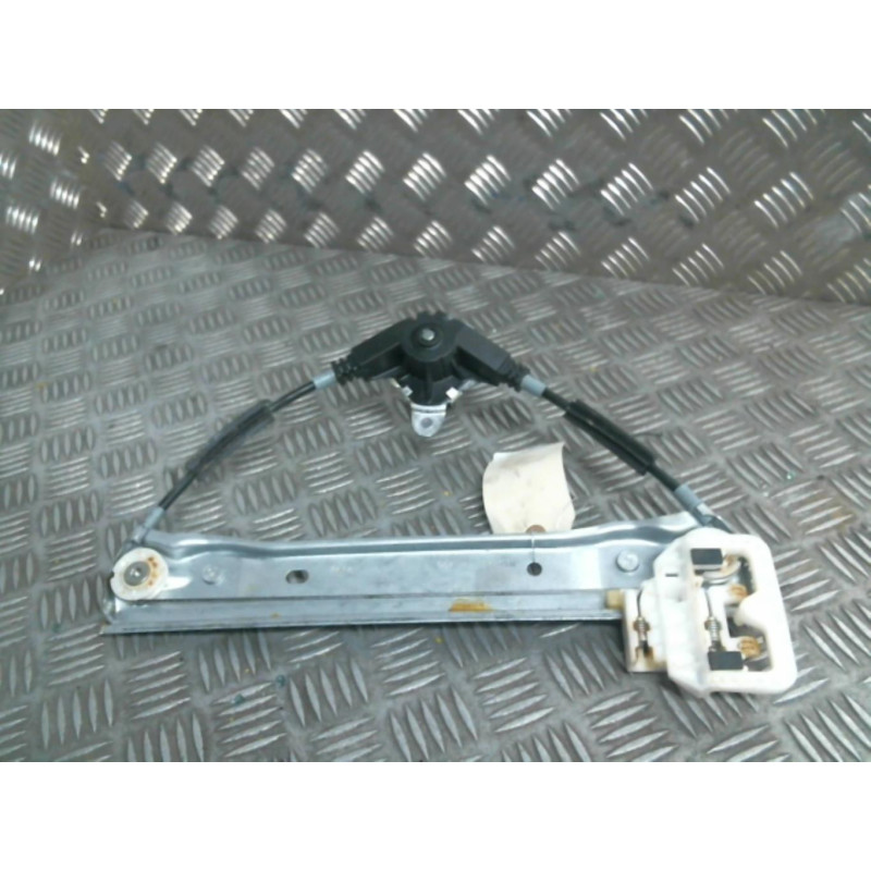 Leve vitre mecanique arriere gauche FIAT PANDA 3 Photo n°1