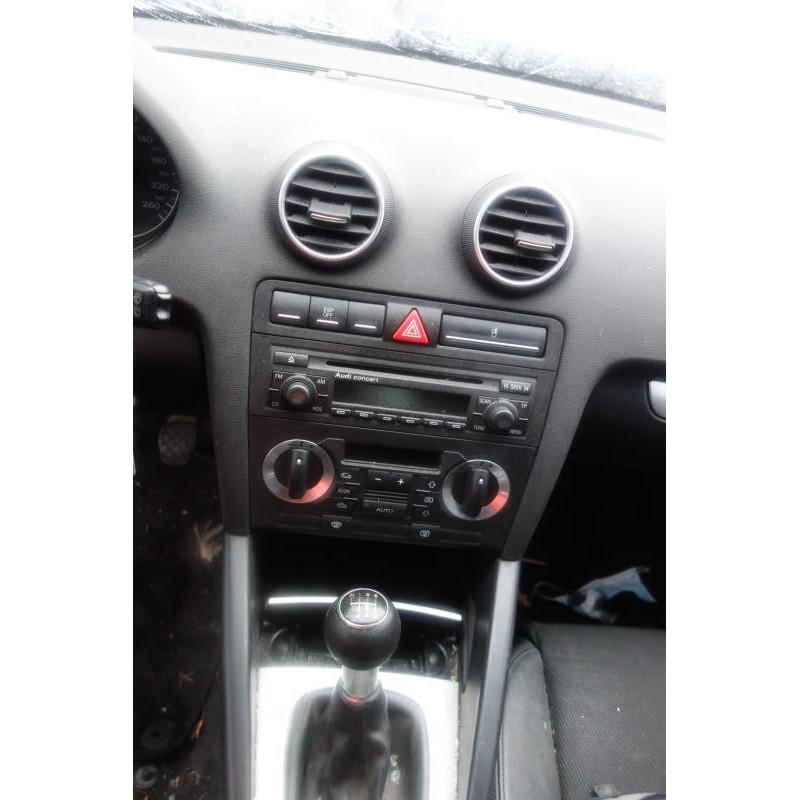 Trappe d'essence AUDI A3 2 Photo n°4