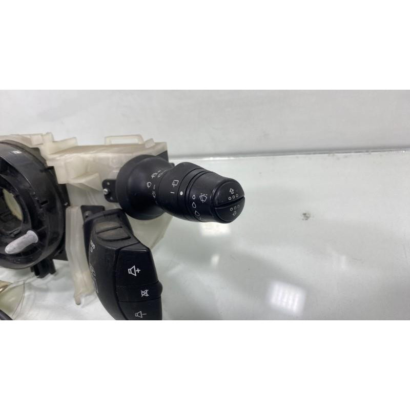 Com (Bloc Contacteur Tournant+Commodo Essuie Glace+Commodo Phare) RENAULT MEGANE 3 Photo n°4