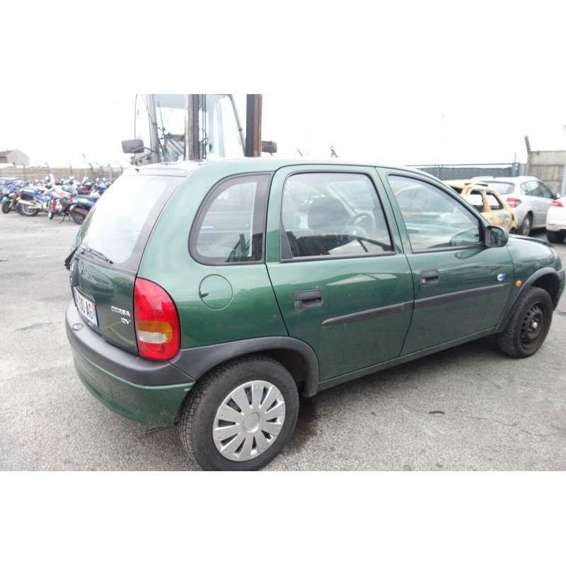 Porte avant droit OPEL CORSA B Photo n°8