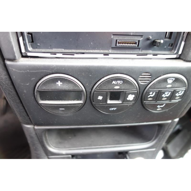 Porte avant droit OPEL VECTRA B Photo n°10