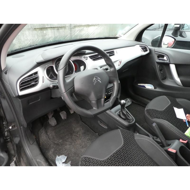 Attache ceinture avant droit CITROEN C3 2 Photo n°6