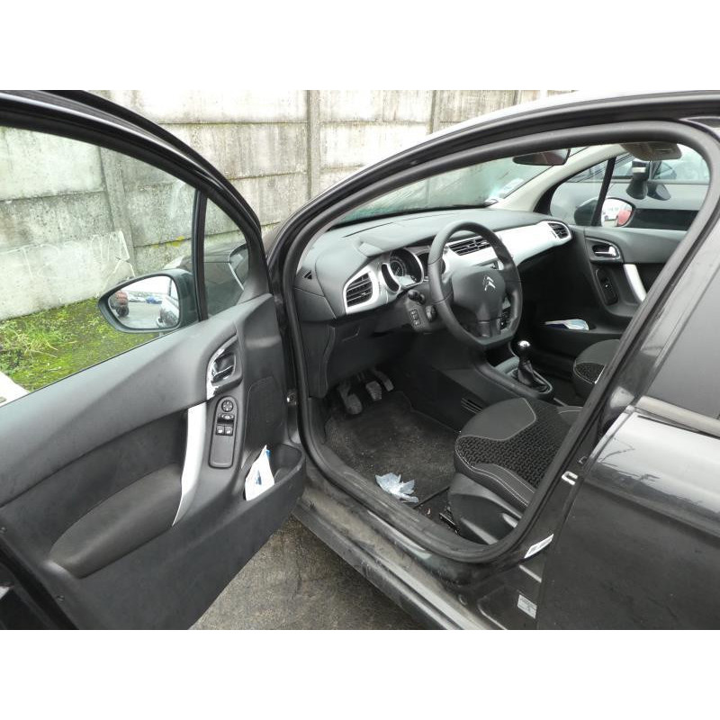 Attache ceinture avant droit CITROEN C3 2 Photo n°9