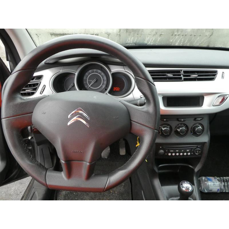 Attache ceinture avant droit CITROEN C3 2 Photo n°14