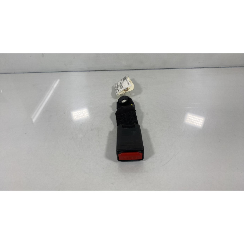 Attache ceinture arriere gauche PEUGEOT PARTNER 2 Photo n°2