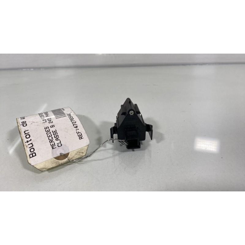 Bouton de warning MERCEDES CLASSE B 245 Photo n°2