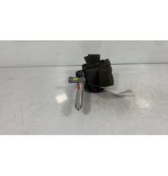 Pretensionneur de ceinture arriere droit VOLVO S 40 2