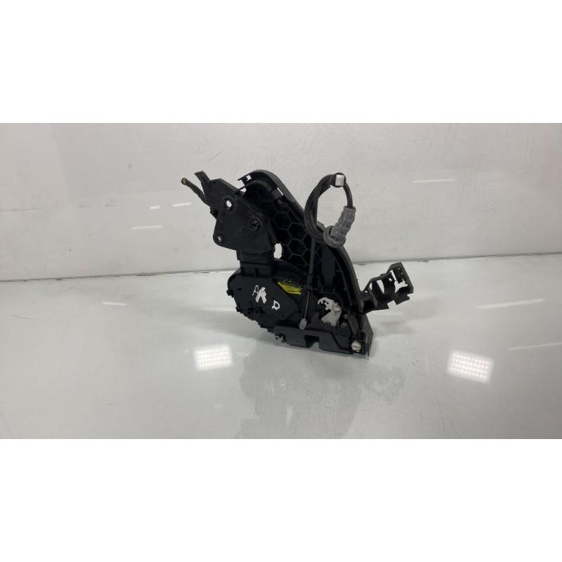 Serrure arriere droit VOLVO S 40 2 Photo n°1