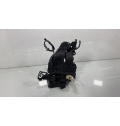 Serrure arriere droit VOLVO S 40 2