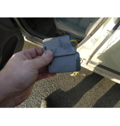 Verin de coffre RENAULT LAGUNA 2
