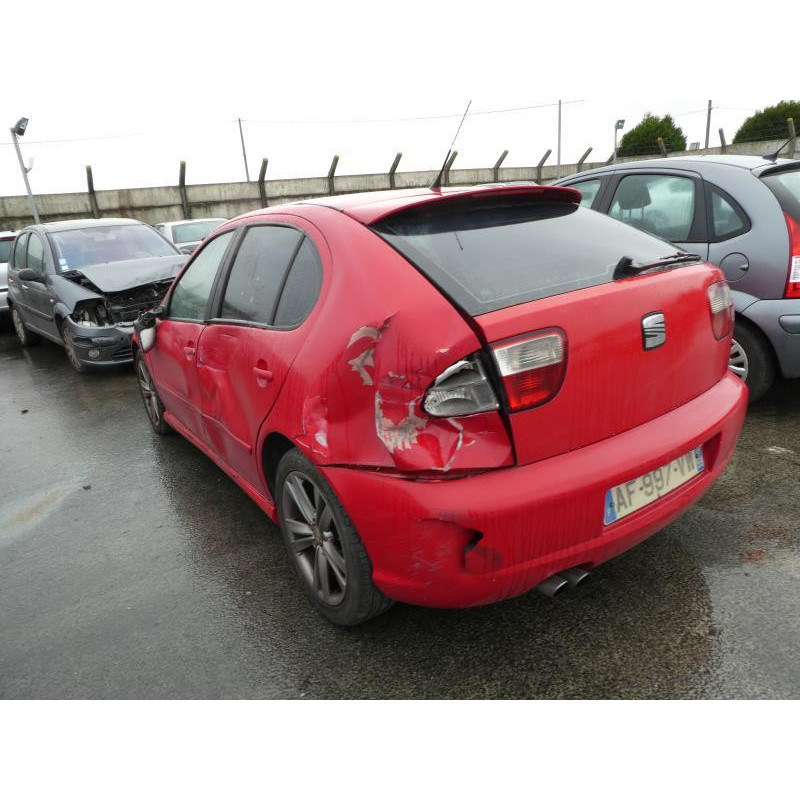 Attache ceinture avant droit SEAT LEON 1 Photo n°9