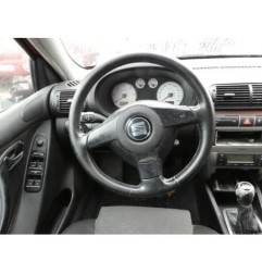Attache ceinture avant droit SEAT LEON 1