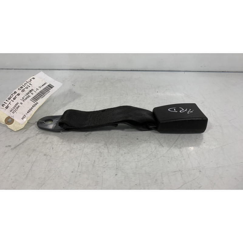 Attache ceinture arriere droit NISSAN MICRA 3 Photo n°1