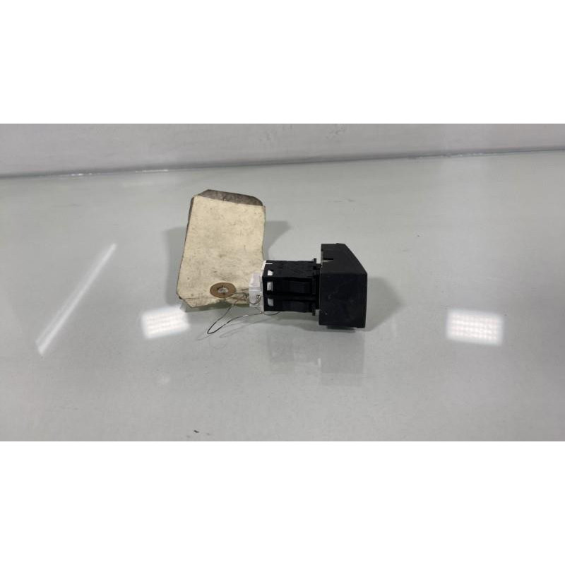 Bouton de warning PEUGEOT 508 1 SW Photo n°1