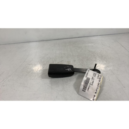 Attache ceinture avant droit HYUNDAI MATRIX Photo n°1