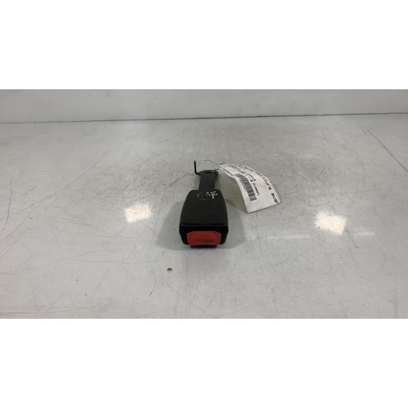 Attache ceinture avant droit HYUNDAI MATRIX Photo n°3