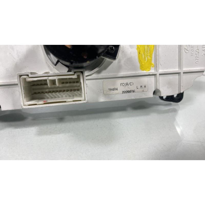 Commande chauffage HYUNDAI MATRIX Photo n°1